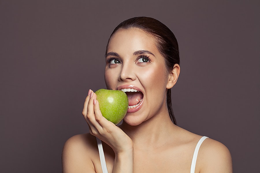 Connection Between Diet and Oral Health
